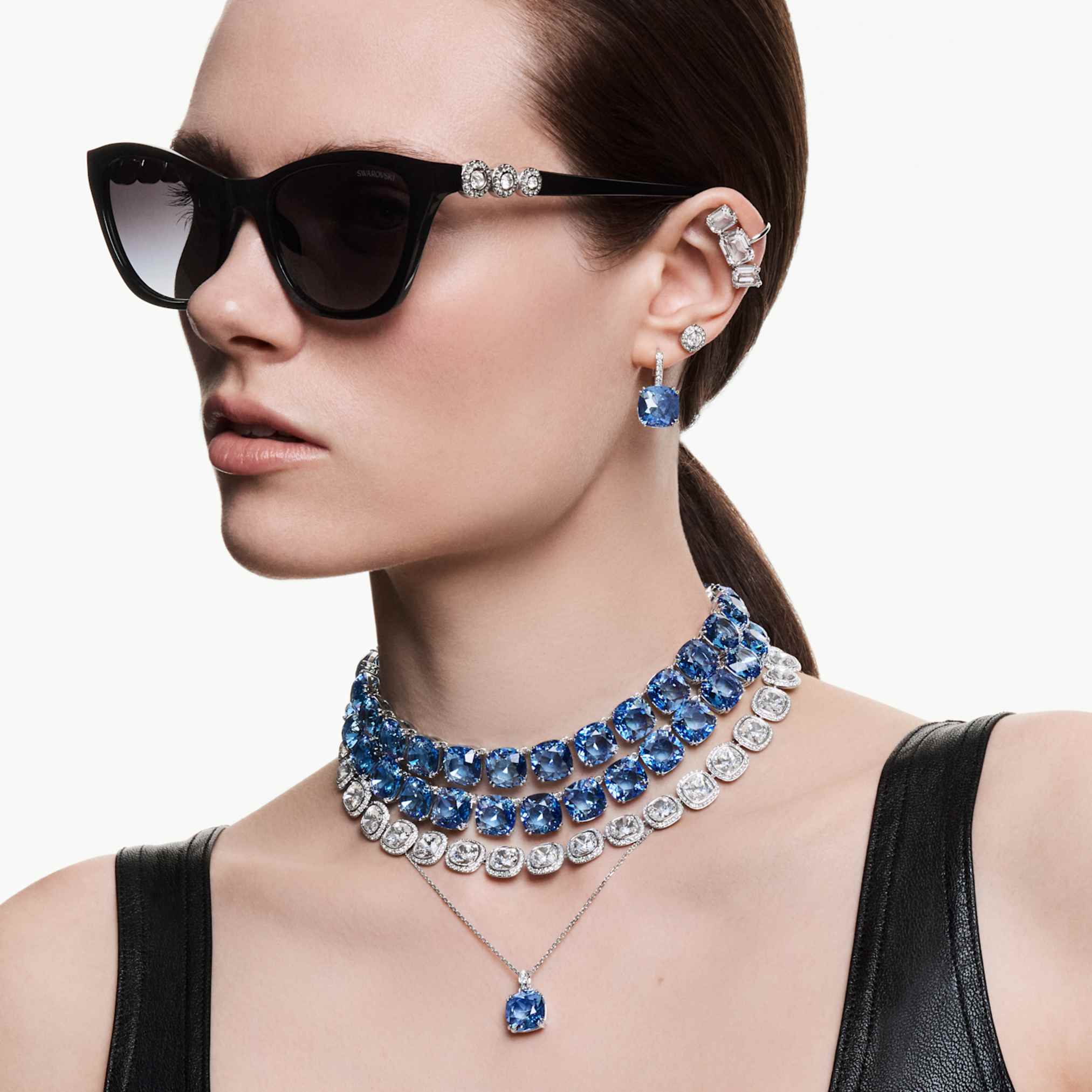 Swarovski Millenia necklace Cushion cut, Blue, Rhodium plated